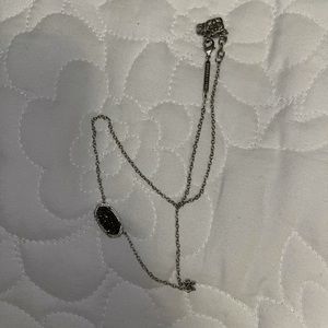 silver kendra scott elsa necklace!